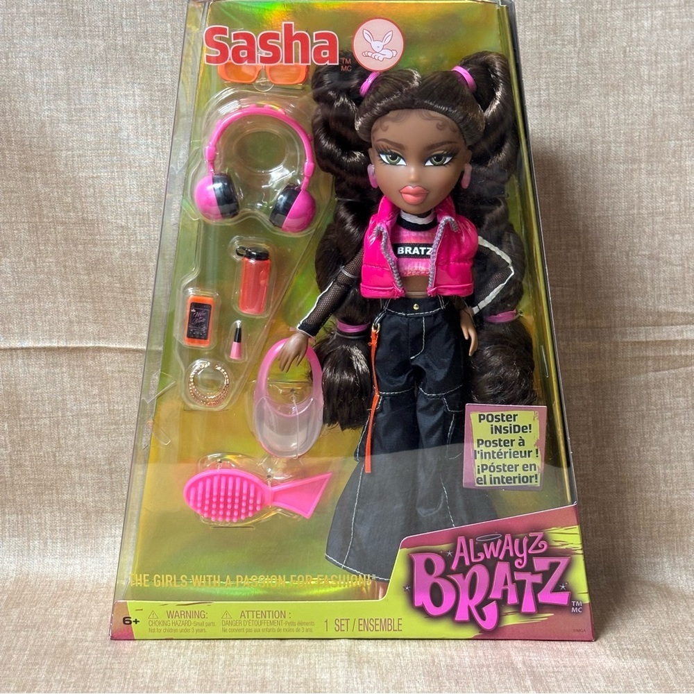 Alwayz Bratz Sasha Fashion Doll with 10 Accessories and Poster, Multicolor